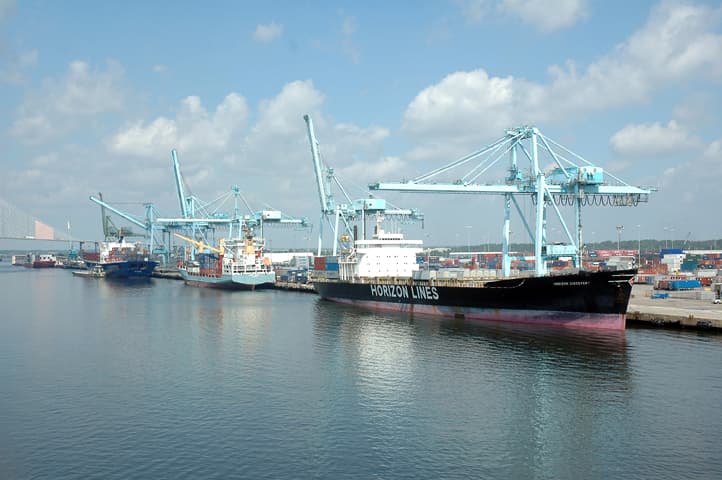 Jacksonville-area port: ships, container lifts, and cranes